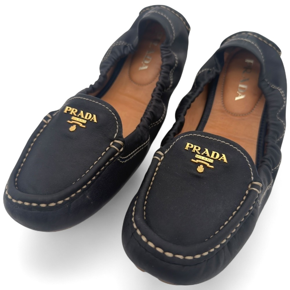 Prada 1DD030 Scrunch Driving Loafers Navy Leather Gold Logo Moccasin Flats 38.5